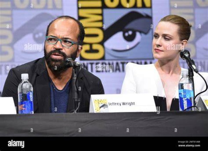 jeffrey wright and evan rachel wood in westworld season 2 
