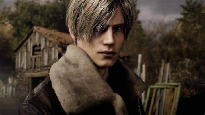 Resident Evil 4&nbsp;remake&nbsp;Leon wading through the Fish Farm with the Antique Pipe location circled