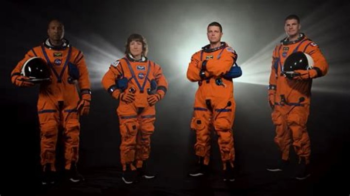 The crew in Deep Space Nine wear baseball uniforms.
